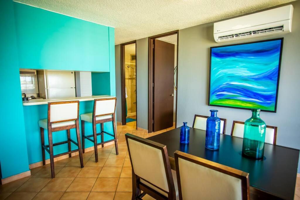 Enchanted Jewel 39 Beachfront Pool ลูควิโญ ภายนอก รูปภาพ